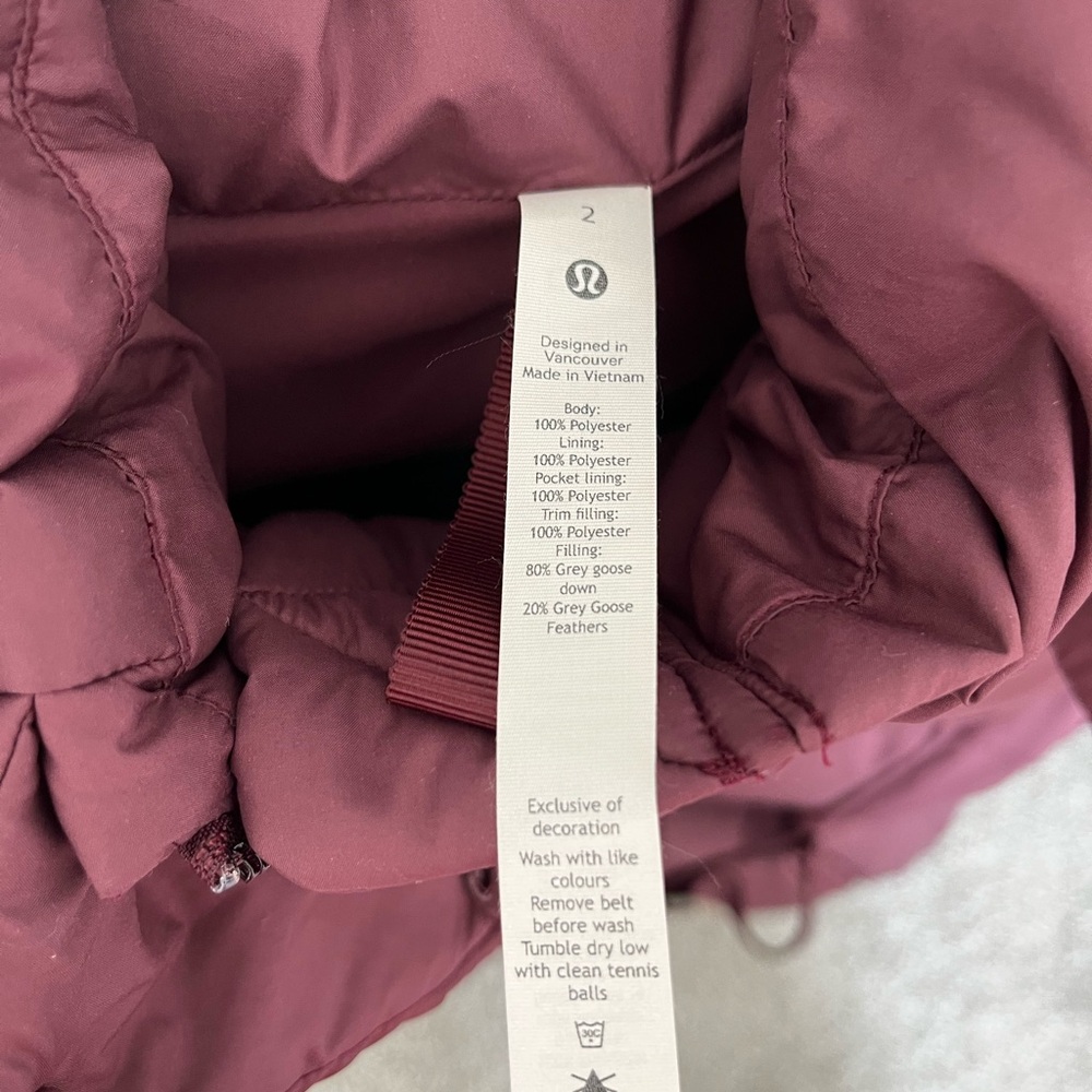 Lululemon wunder Puff Waist Vest - Picture 4 of 6